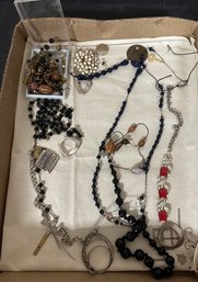 Jewelry Lot For Craft Making People Broken And Single Pieces. 211/A3