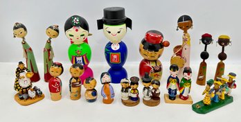 17 Vintage International Dolls Including Bobble Heads, Mostly Wood & Japanese