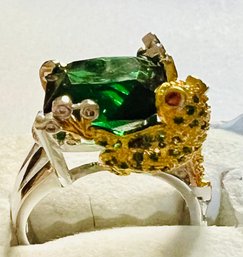 COOL STERLING SILVER JEWELED FROG HUGGING GREEN STONE RING