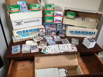 THOUSANDS Of Fantastic Baseball Cards - Some Vintage / Some Newer - Mostly Unused - Thousands Of Cards !