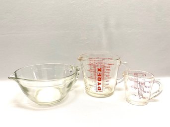 3 Piece Vintage Baking Glassware Including Pyrex