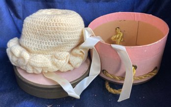Vintage 1961 Babys Crochet Hat With Hat Box