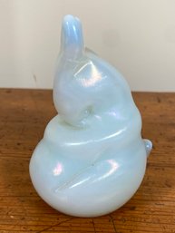 Orient & Flume Art Glass Figurine Iridescent Bunny Rabbit Handmade Signed Smallhouse R0773L3