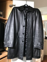 Beautiful Mens DKNY Black Leather Jacket - Size L - Retail Price Over $500 - Jacket Is LIKE NEW Condition !