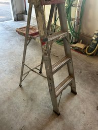 4ft Step Ladder