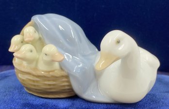 Vintage Lladro 1974 Duck W/ Ducklings