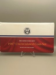 Beautiful 1987 United States Mint Set