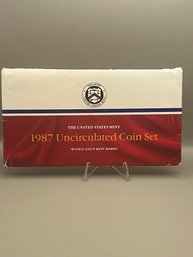 Beautiful 1987 United States Mint Set