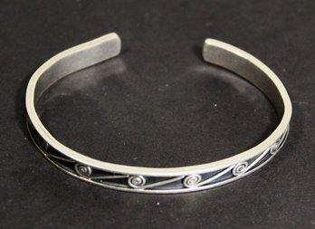 Native American Sterling Silver Thin Cuff Bracelet Great Design