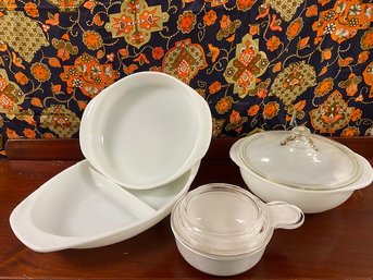 Assortment Of Classic White Vintage Pyrex Baking Dishes & 1 Corning Grabit