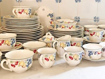 A Dinner Service For 10 Plus Tons Of Serving Pieces 'Melina,' By Villeroy & Boch