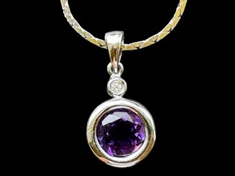 14k White Gold Amethyst Pendant Necklace