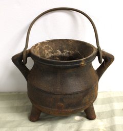 3 Legged Cast Iron Heavy Gypsy Pot