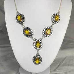 Sterling Silver / 925 - 20' Necklace With Yellow Topaz - All Hand Made - Very Pretty Piece - Great Look !