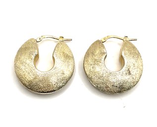 Beautiful Vintage Milor Italy Sterling Silver Vermeil Matte Textured Thick Hoop Earrings