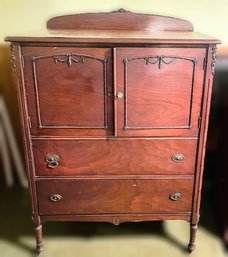 Vintage Gentlemans Chest Of Drawers