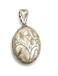 Vintage Sterling Silver Etched Ornate Locket Pendant