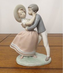 Lladro Spain Fine Porcelain Figure - Waltz Time #4856.