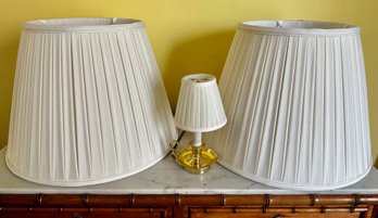 Small Vintage Portable Lamp With Extra Long Cord & 2 Large Pleated Lamp Shades, Shades Appear Unused