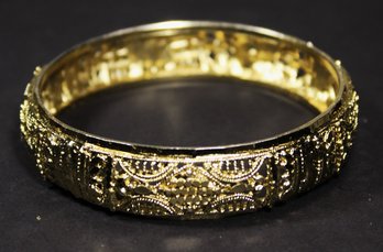 Large Vintage Gold Tone Bangle Bracelet Filigree Decorartion