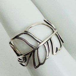 VINTAGE STERLING SILVER OPENWORK LEAF RING