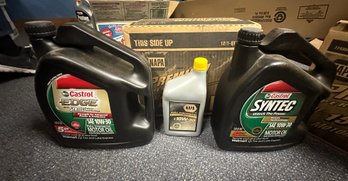 1?castrol Edge, 1 Castrol Syntec, 10 Full Synthetic SAW 10W-30 Motor Oils.