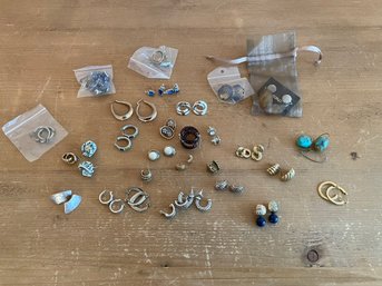 Large Lot Of Earrings Jewelry