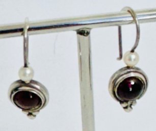 BEAUTIFUL PETITE SIGNED MILLER STERLING SILVER GARNET AND PEARL EARRINGS