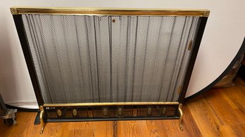 A Mid Century FLEXSCREEN Norwich, NY Brass & Metal Mash Fireplace Screen