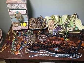 HUGE Lot Of Jewelry With Some Sterling Silver LOADS Of Chunky Necklaces And Bracelets - NICE QUALITY LOT !