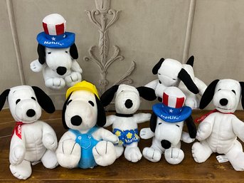 MetLife Snoopy Peanuts Stuffed Animals - Collectible - Some Vintage