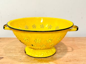 Vintage French Country Enamelware Yellow Colander/Strainer