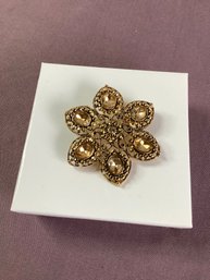 Floral Gen Broach