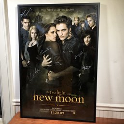 Very Nice Theatrical Poster ~ The Twilight Saga ~ New Moon With Original Cast Crew Signatures - Fantastic !