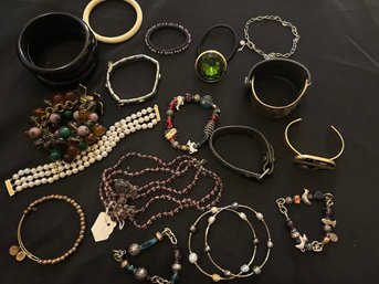 Bling Bling Jewelry Collection 2: Huge Assortment Of Bracelets Including Designers