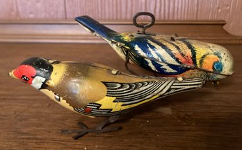 Vintage Tin Litho Windup Birds With Key - One Is Piko