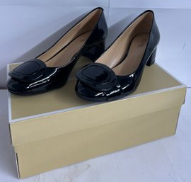 Brand New Michael Kors Ladies Pauline Patin Mid Pump - Size 6