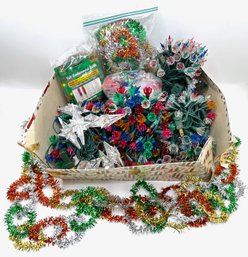 Box Vintage Christmas Lights & Garlands