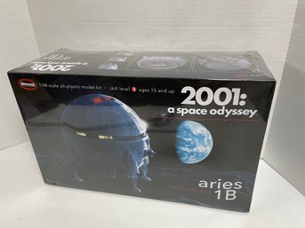 Moebius Models, 2001 A Space Odyssey , Aries 1B Luner Shuttle.   1/48 Scale Model Kit (#5)
