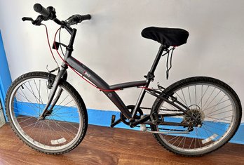 Decathlon 812 Bicycle With Shimano Gear Shifter