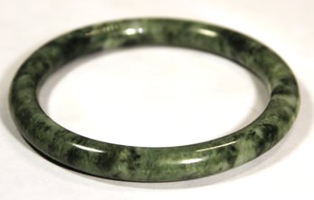 Vintage Chinese Carved Polished Jade Hard Stone Green White Bangle Bracelet