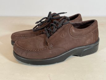 'Dexter' Women's Size 7 Brown Lace Up Suede Leather Comfort Shoes