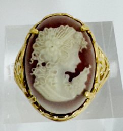 GORGEOUS 10K GOLD ANTIQUE STYLE CAMEO ORANGE HARD STONE RING