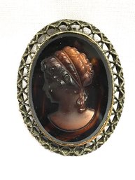 Stunning Vintage Translucent Cameo Brooch