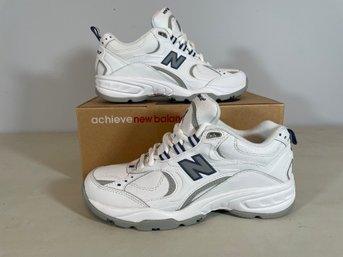 New Balance '406' Women's Size 7 Sneakers