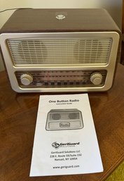 Geri-guard Reproduction AM/FM Radio