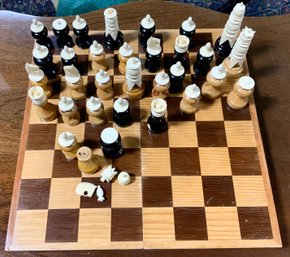 Wood Chess Board With Pieces