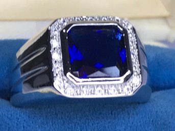 Very Nice Mens 925 / Sterling Silver Ring With Sapphire & White Zircons - Brand New Never Worn - Nice !
