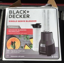 Black & Decker Single Serve Blender / Juicer -  Unused In Opened Box