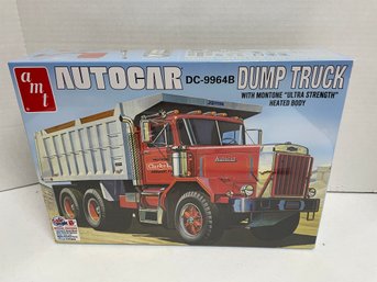 AMT, Autocar DC-9964B Dump Truck. 1/25 Scale Model Kit (#19)